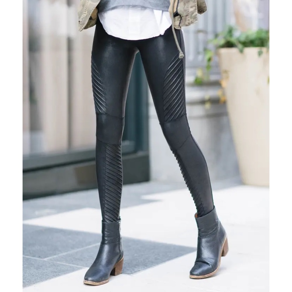 Black Spanx Moto faux leather leggings💃